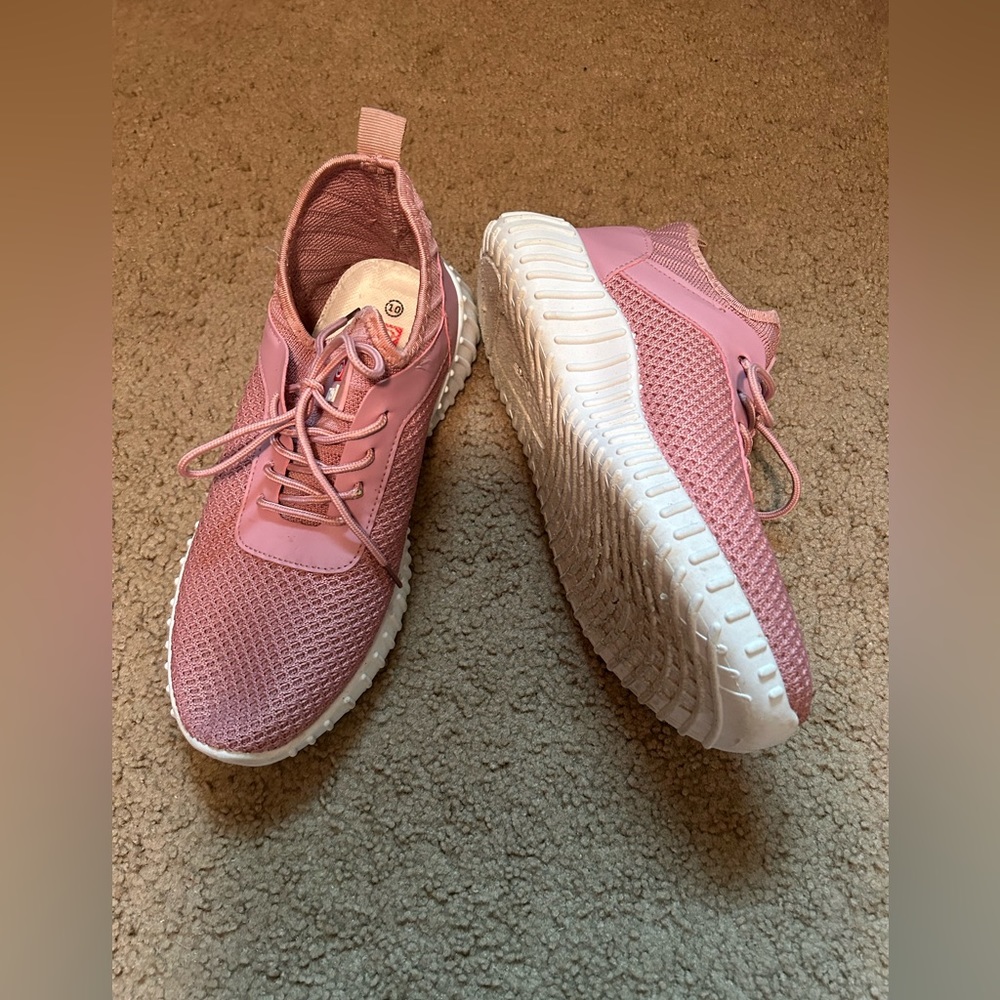 Ecko Red Athletic Women’s Snickers Shoes Size 10 Textile Laces Upper
